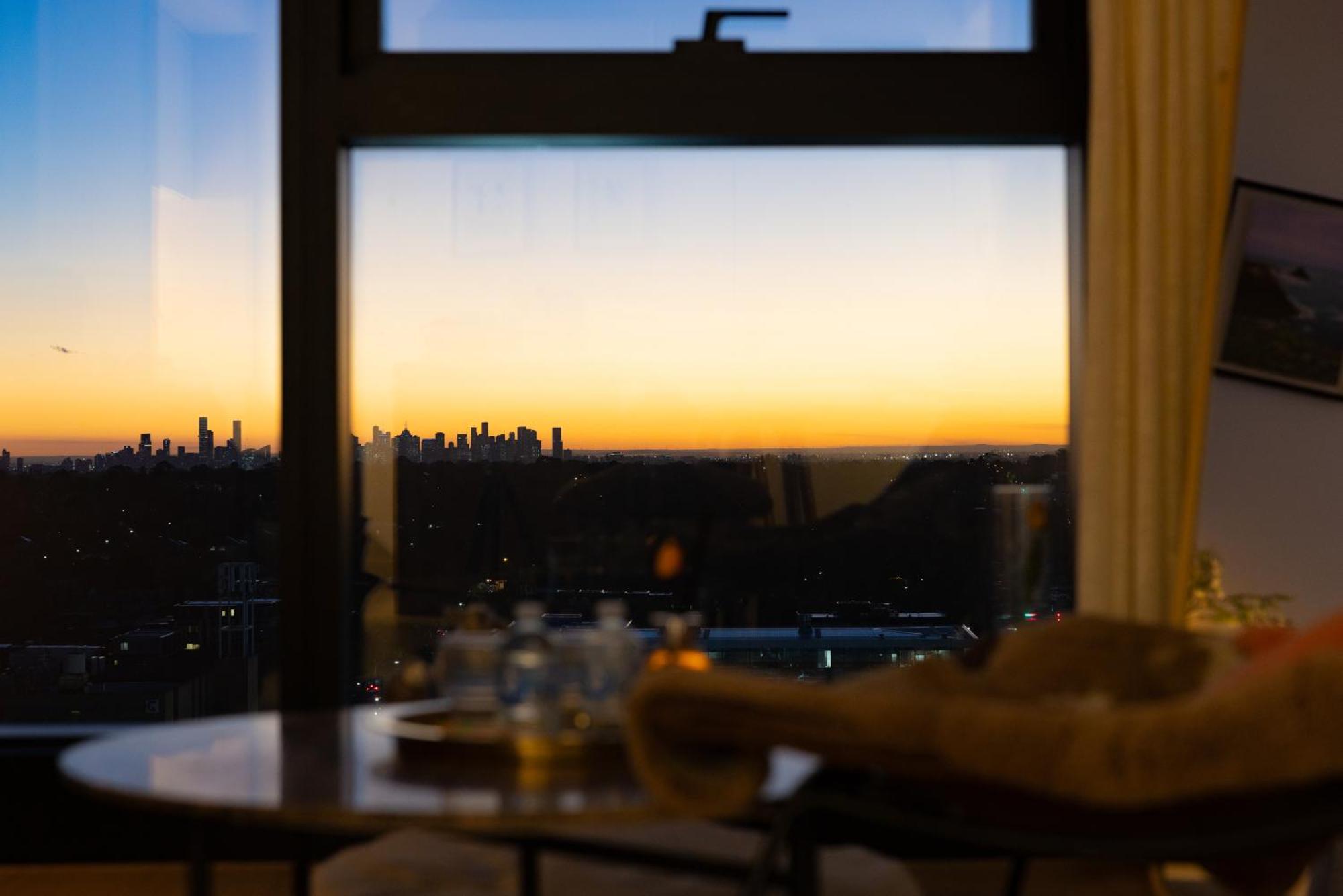 Skyone Lux 2Bed Room Aprt In Boxhill With Car Park Box Hill Kültér fotó