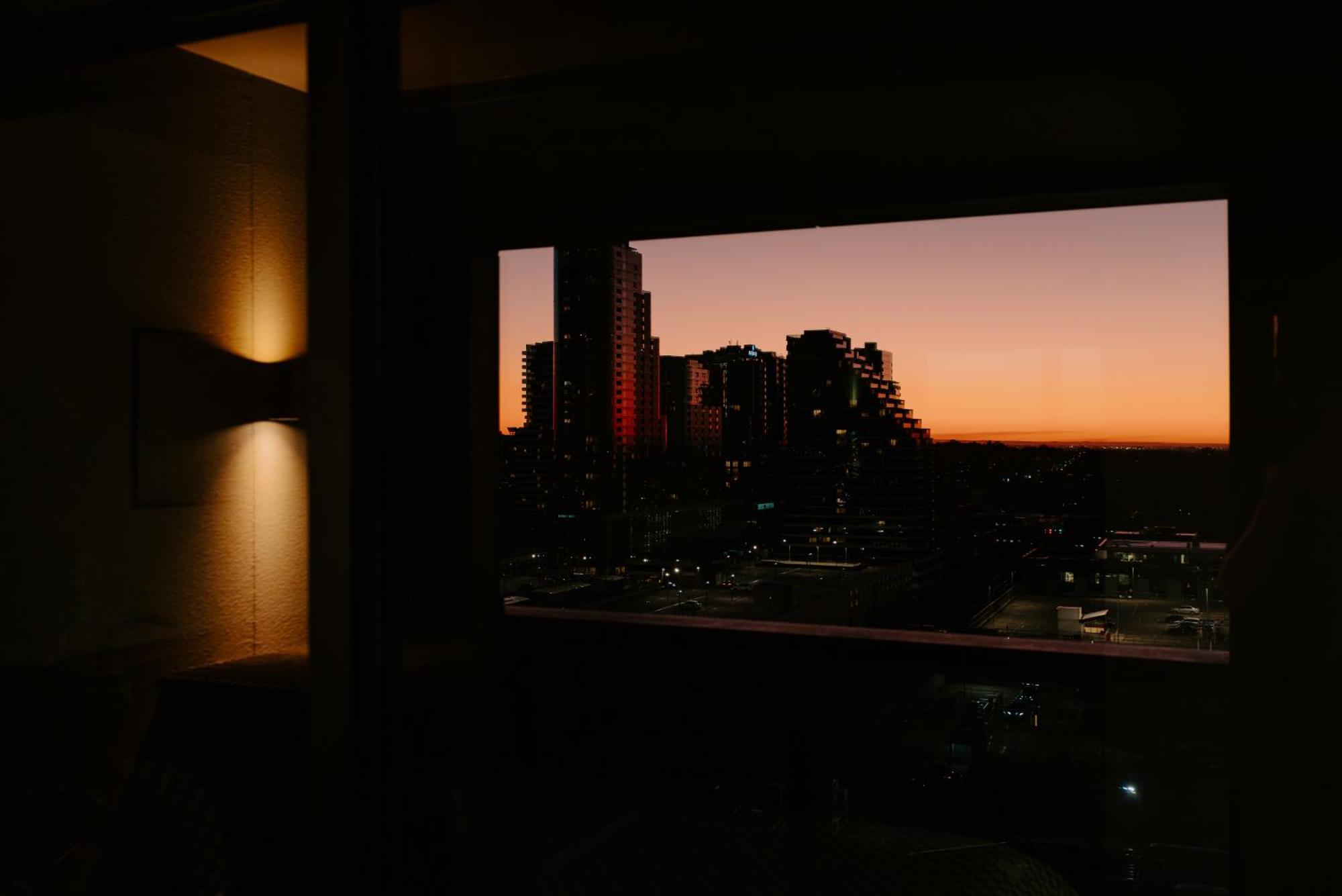 Skyone Lux 2Bed Room Aprt In Boxhill With Car Park Box Hill Kültér fotó